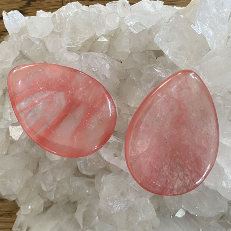 Cherry Quartz Worrystone