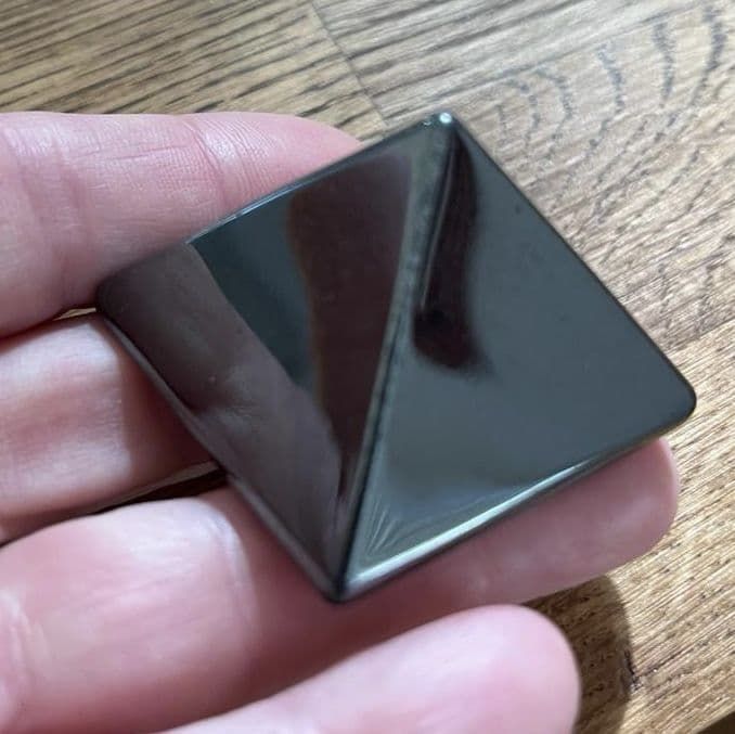 Haematite / Hematite Pyramid - 40mm