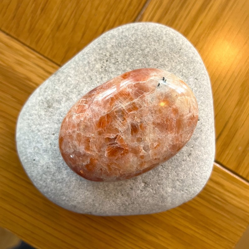 Sunstone Gallet 'F' - 6.6cm