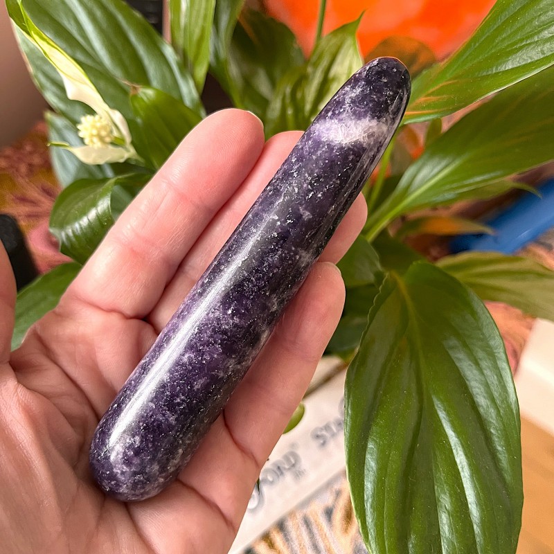 Lepidolite Wand 'C' - 12.2cm