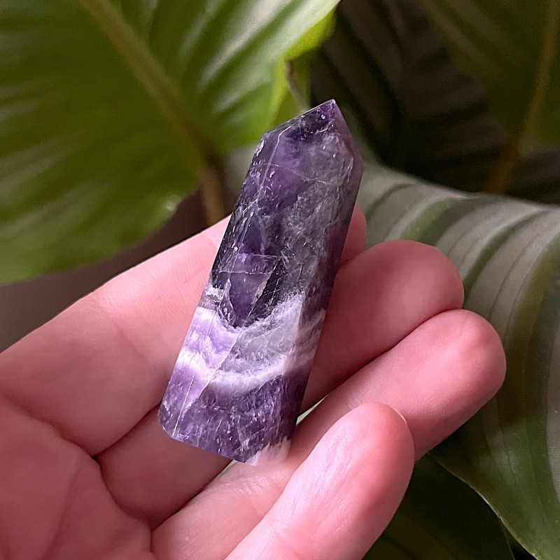 Chevron Amethyst Point C - 5.5cm