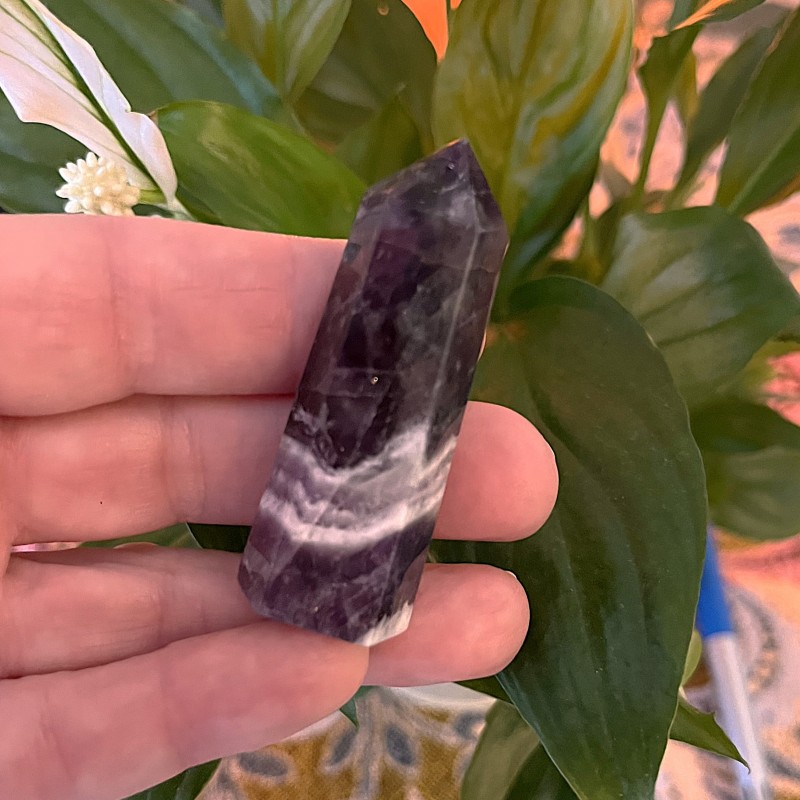 Chevron Amethyst Point C - 5.5cm