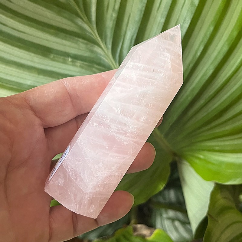 Rose Quartz Point -F 10.2cm