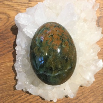 Chrysoprase Egg  'A' - 6cm