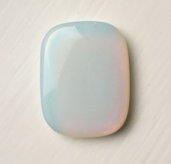 Opalite Palmstone - 4.5cm