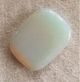 Opalite Palmstone - 4.5cm