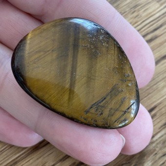 Tiger Eye Thumbstone