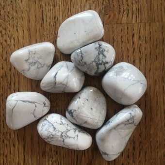 White Howlite Tumblestone (medium)