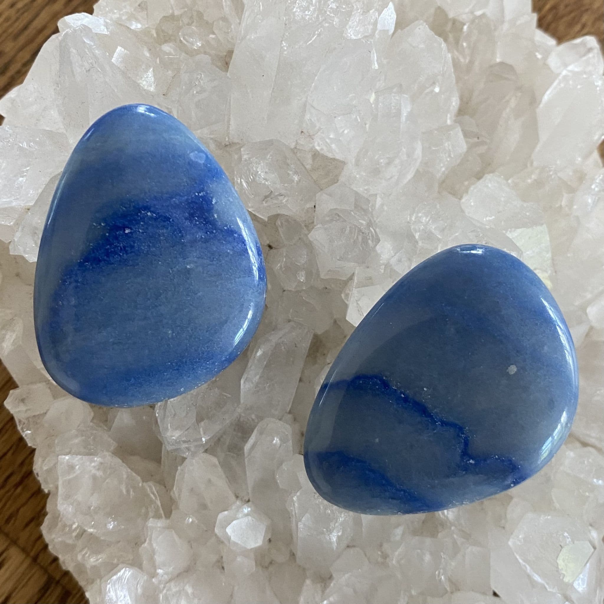 Blue Quartz Thumbstone